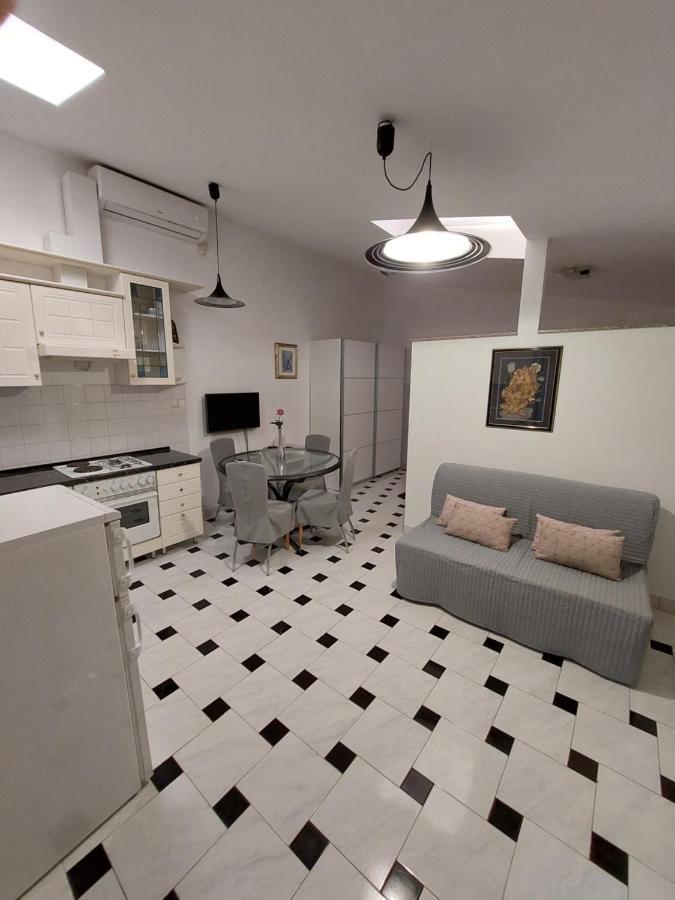Studio Sakic Apartment Split Exterior foto